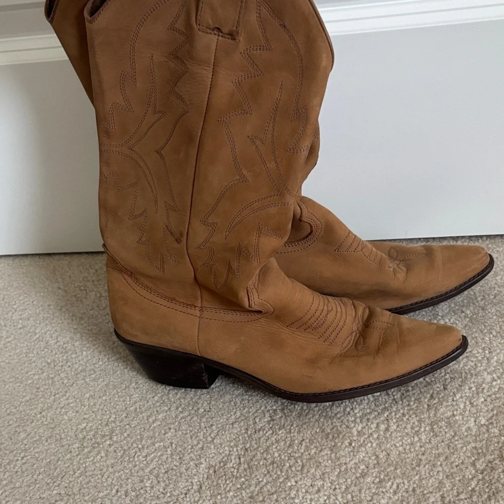 Brown Western Cowboy Boots - Picture 3 of 4